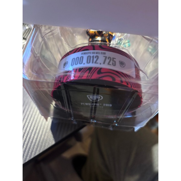 PewDiePie 100 Million Mill Club Limited Edition Collectible Figure Vidglo #12725